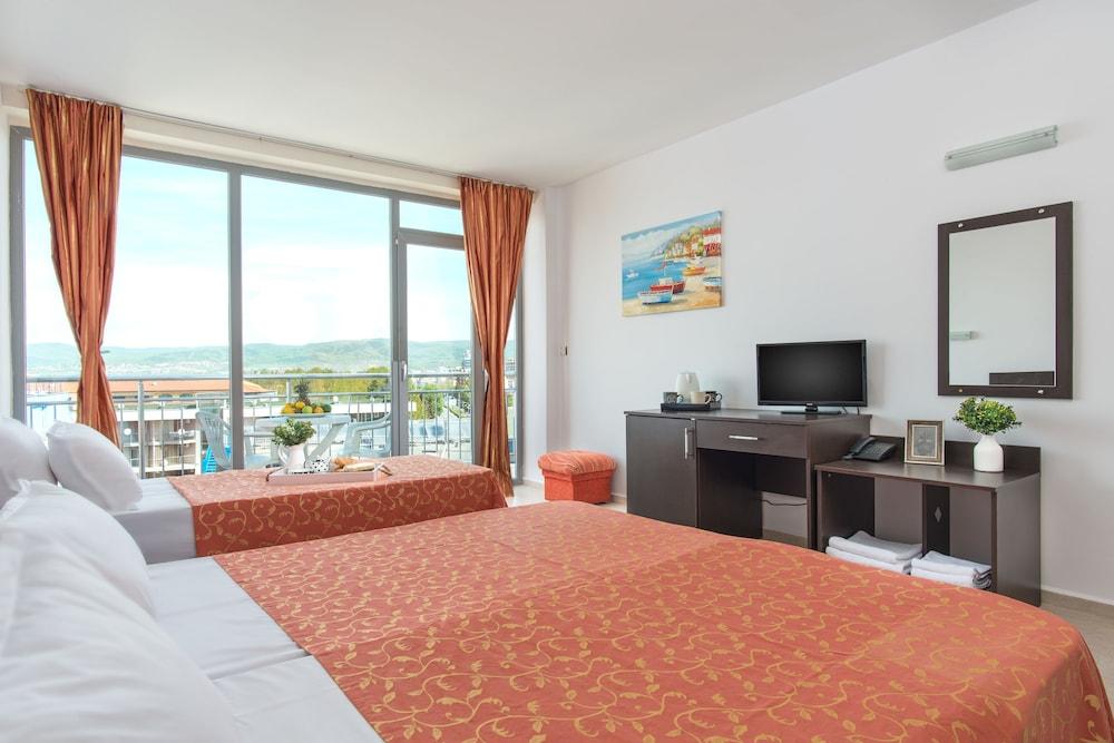 Tm Deluxe Hotel Сонячний Берег Екстер'єр фото