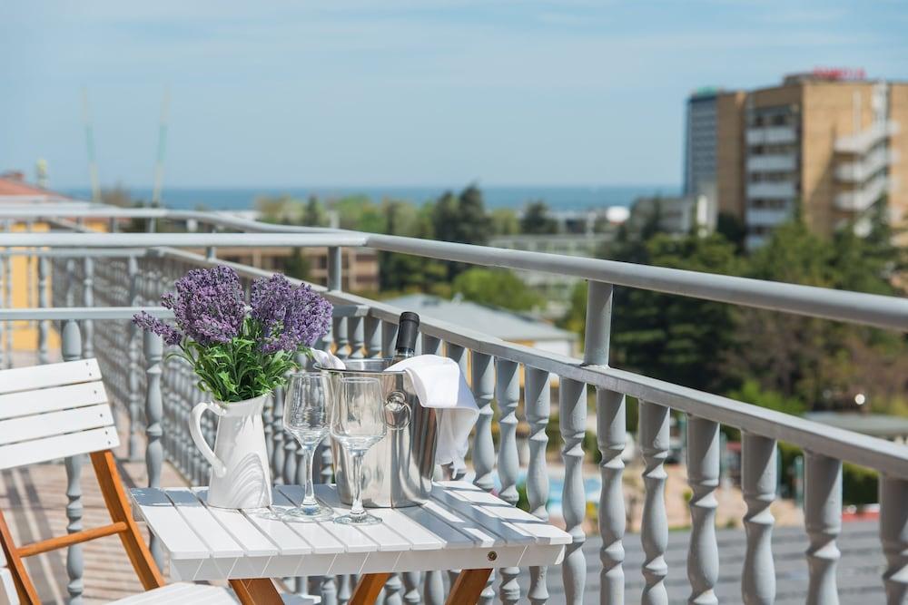 Tm Deluxe Hotel Сонячний Берег Екстер'єр фото