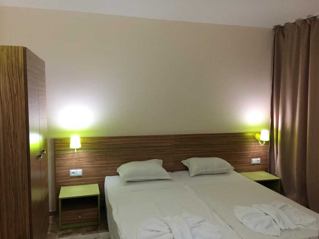 Tm Deluxe Hotel Сонячний Берег Номер фото